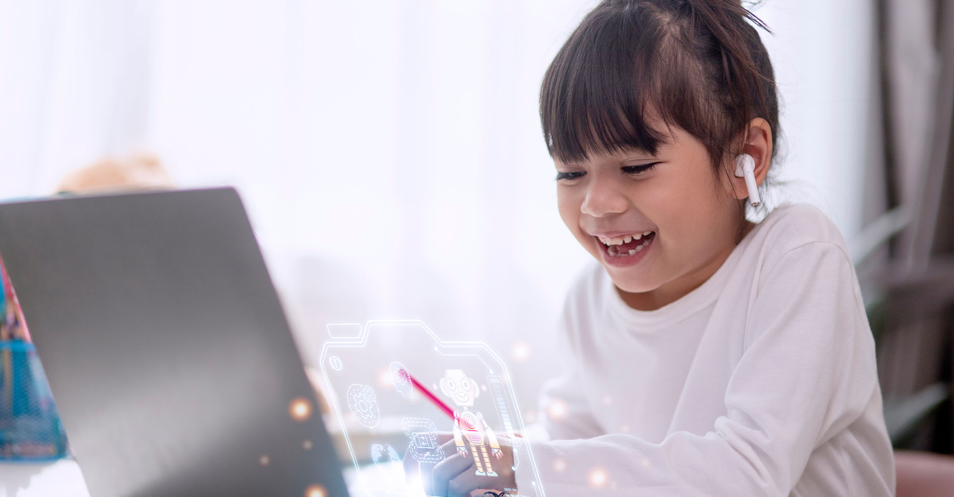 A young learner enjoying remote language learning with Kallpachay.com